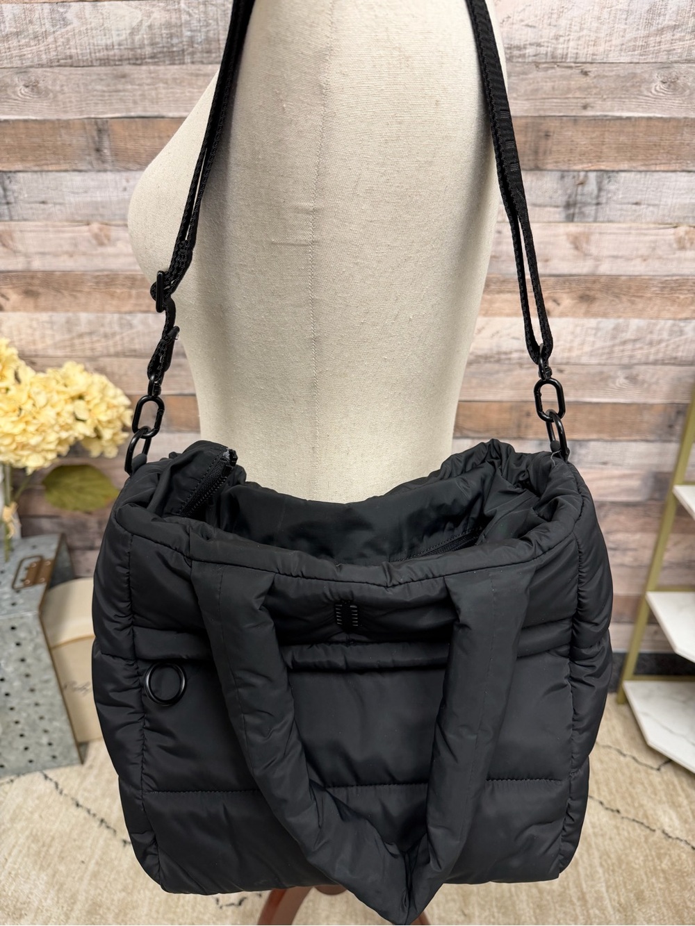 Thacker Black Nylon Puffer Shoulder Bag Os - Picture 3 of 5